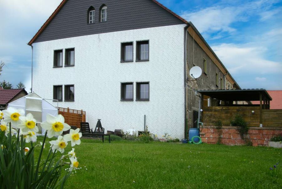 Bad Lauchstädt: Großes Ein- bis Zweifamilienhaus mit Garten und Garage, 06246 Bad Lauchstädt-Großgräfendorf, Einfamilienhaus