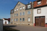 Halle-Bruckdorf: Mehrfamilienhaus mit Garten und Nebengelass - Bild2