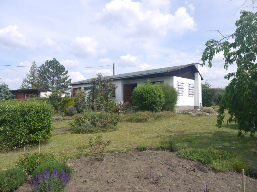 Petersberg OT Alaune: Wochenendgrundstück mit Bungalow in der Franzigmark, 06193 Petersberg-Alaune, Freizeitimmobilie