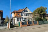 Halle-Kröllwitz: Doppelhaushälfte im Jugendstil, mit Garage + Stellplätze, Garten, Balkon-Terrasse, Einbauküche - Bild1