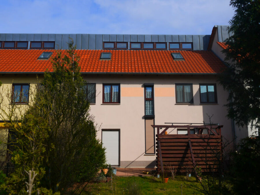 Salzatal OT Schiepzig: Reihenmittelhaus mit Gartengrundstück, Carport, 06198 Salzatal-Schiepzig, Reihenmittelhaus