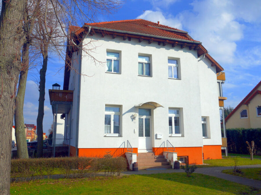 Halle-Dölau: Maisonette-Wohnung mit Süd-Balkon in schöner Lage, 06120 Halle (Saale)-Dölau, Maisonettewohnung