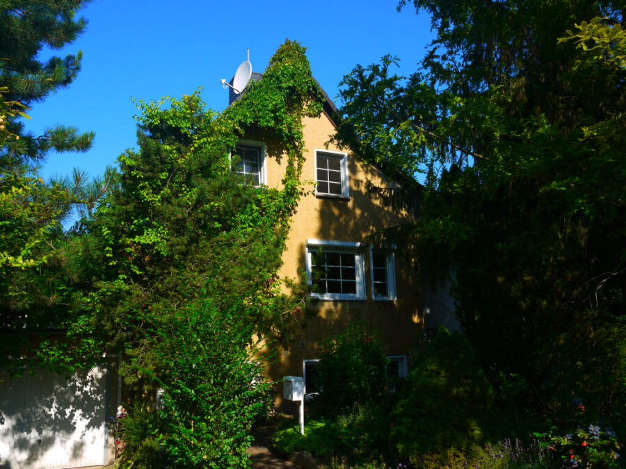 Halle-Dautzsch: Einfamilienhaus in sehr ruhiger Lage, Naturgrundstück, 06116 Halle (Saale)-Dautzsch, Einfamilienhaus