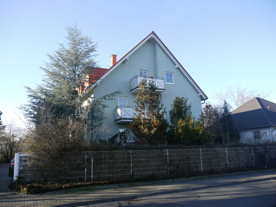 Halle-Blumenau: Maisonette-Wohnung mit Balkone, 06120 Halle-Blumenau, Maisonettewohnung