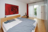 Halle-Giebichenstein: Reihenmittelhaus mit 4 Terrassen, Garten, Garage und Einbauküche - Bild20