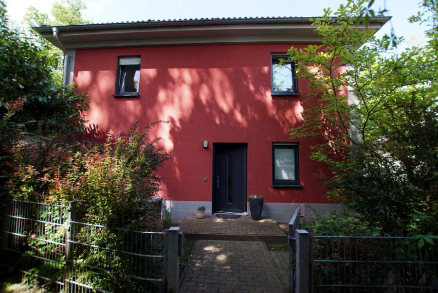Halle-Giebichenstein: Moderne Stadtvilla direkt am Park, mit Garage, 06114 Halle (Saale)-Giebichenstein, Villa