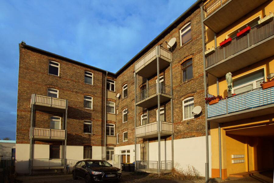 Halle-Südl. Vorstadt: Renditeobjekt mit Ausbaureserve, Lage im Sanierungsgebiet, 06112 Halle (Saale) - Südl. Vorstadt, Mehrfamilienhaus