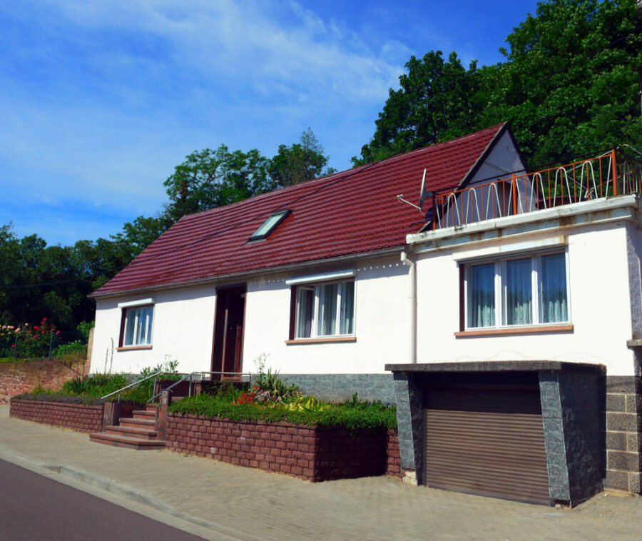 Friedeburg: Einfamilienhaus mit Blick in das schöne Saaletal, ruhige Lage, 06347 Gerbstedt-Friedeburg, Einfamilienhaus