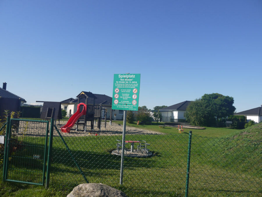 Könnern OT Kirchedlau: 683 qm Baugrundstück für Haus-Neubau, 06420 Könnern-Kirchedlau, Wohngrundstück