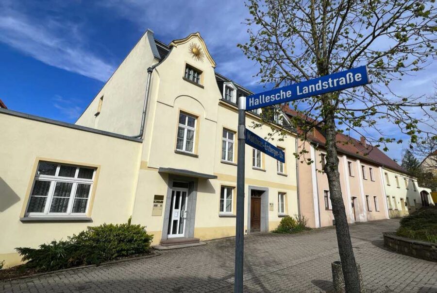 Randlage Halle (Saale): Wohnhaus für große Familie – provisionsfrei, 06188 Landsberg, Einfamilienhaus
