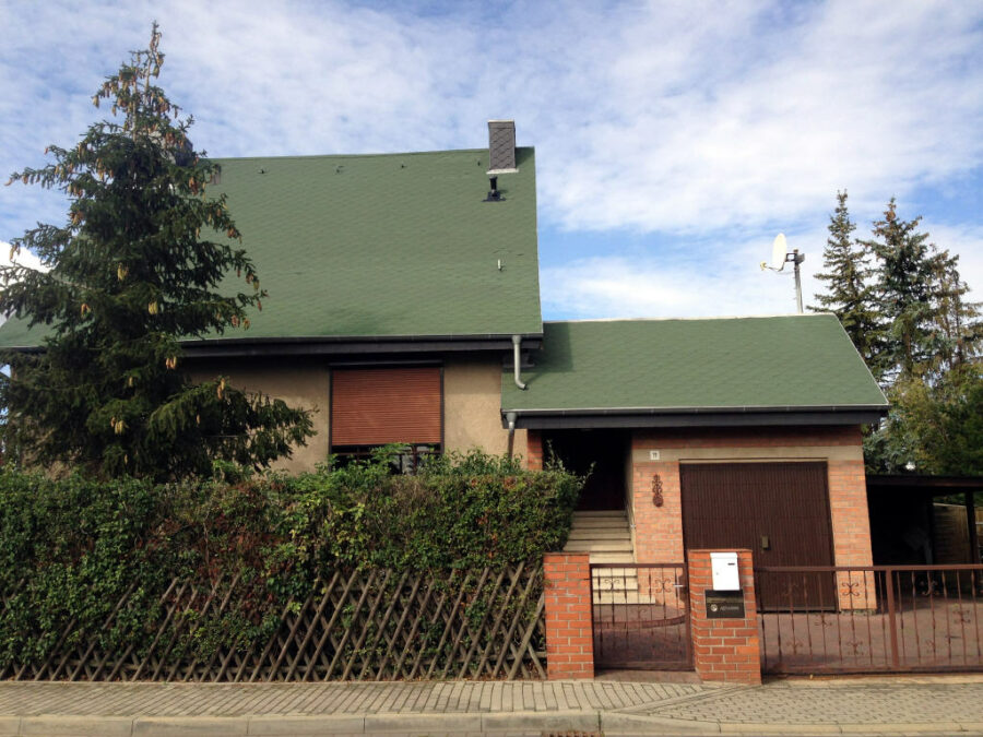 Halle-Blumenau: Einfamilienhaus mit Wintergarten, nahe der Dölauer Heide, 06120 Halle-Blumenau, Einfamilienhaus