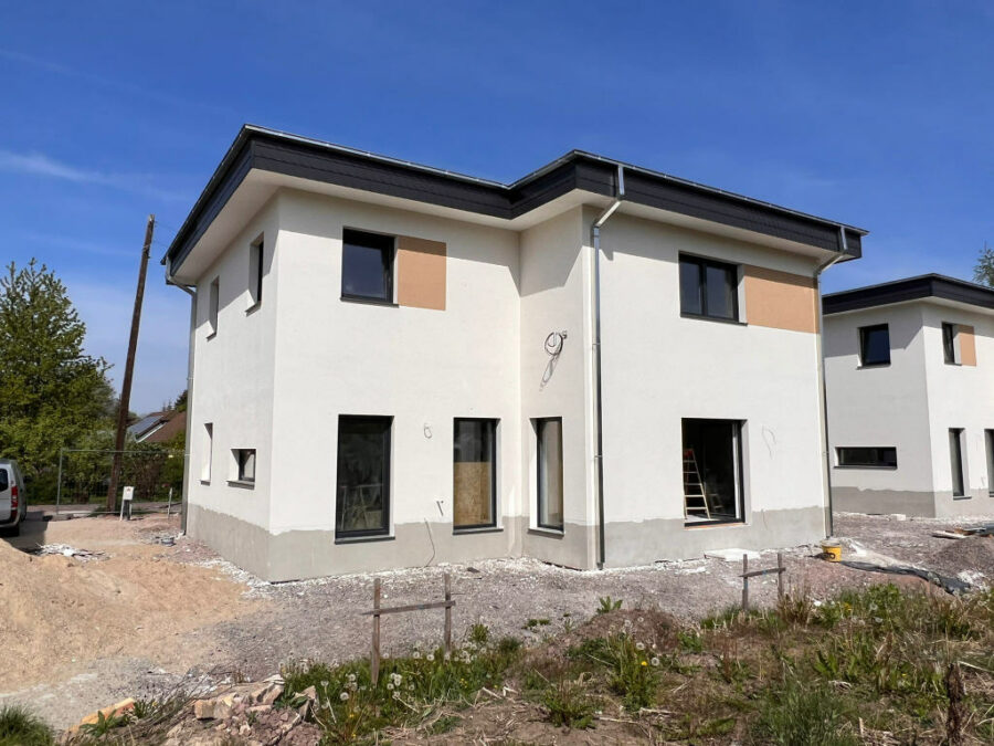 Petersberg OT Gutenberg: Parzelle 2, Stadtvilla-Neubau mit 5 Zimmern, bezugsfertig, 06193 Petersberg-Gutenberg, Einfamilienhaus