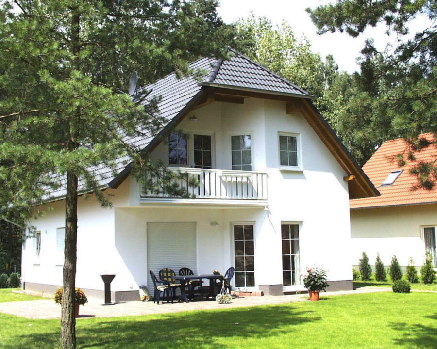 Dölbau OT Naundorf: Einfamilienhaus-Neubau in ruhiger Wohnlage, 4 Zimmer, Stellplätze, 06184 Dölbau-Naundorf, Einfamilienhaus
