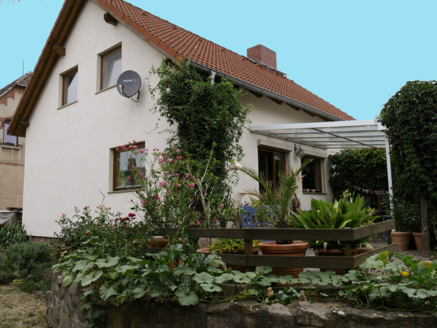 Wettin-Löbejün OT Nauendorf: Einfamilienhaus mit Keller, Garage und Sauna, 06193 Wettin-Löbejün-Nauendorf, Einfamilienhaus