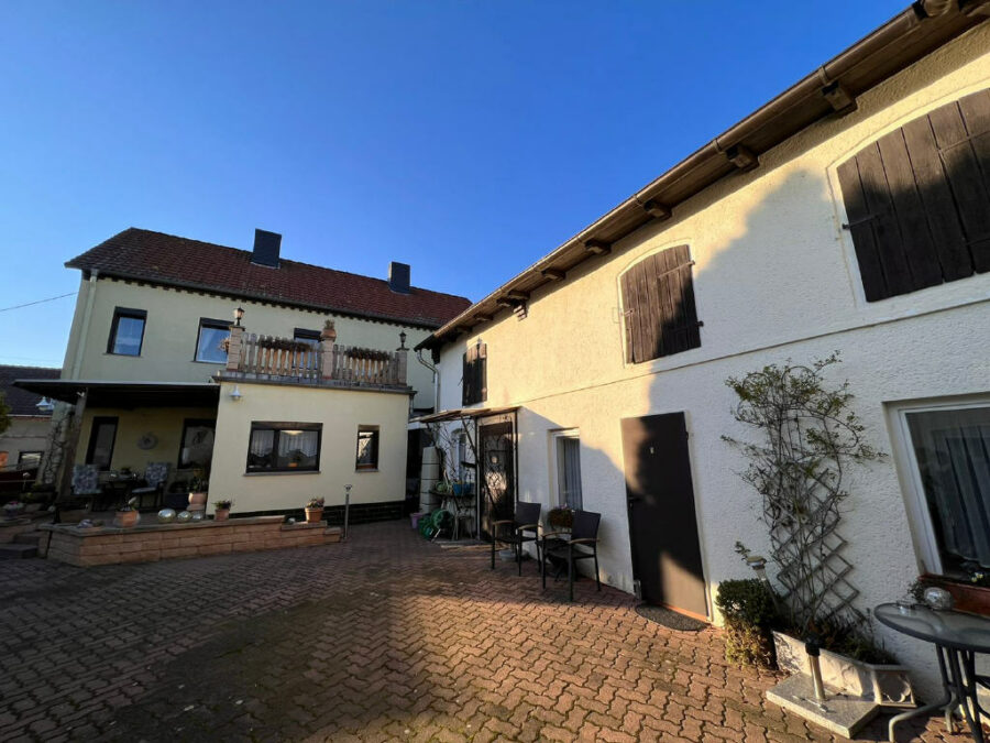 Landsberg OT Peißen: Wohnhaus mit Pension, idyllischer Garten, 06188 Landsberg-Peißen, Haus
