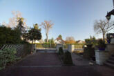 Halle-Blumenau: Einfamilienhaus mit Pool und Doppelgarage - Bild8