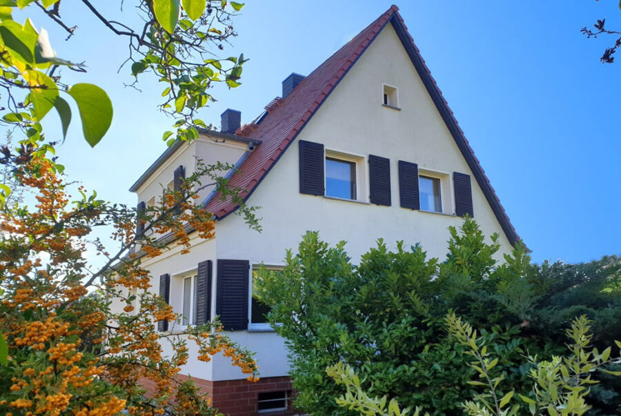 Halle-Rosengarten: Einfamilienhaus mit Ausbaureserve und großem Grundstück, 06132 Halle (Saale)-Rosengarten, Einfamilienhaus