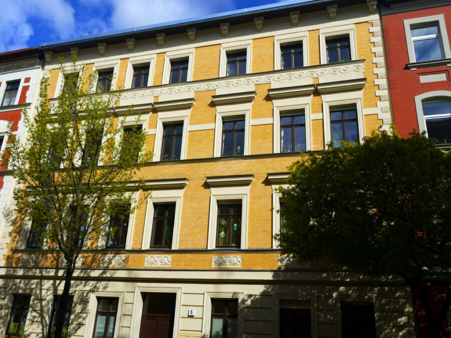 Halle-Giebichenstein: Souterrainwohnung mit Terrasse, 2 Zimmer, Einbauküche, 06114 Halle (Saale)-Giebichenstein, Wohnung
