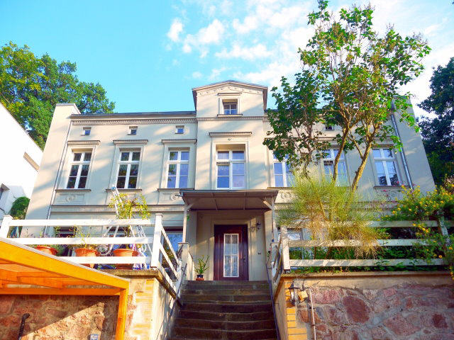 Halle-Giebichenstein: Gründerzeitvilla in bevorzugter Wohnlage, großer Garten, 06114 Halle (Saale)-Giebichenstein, Villa