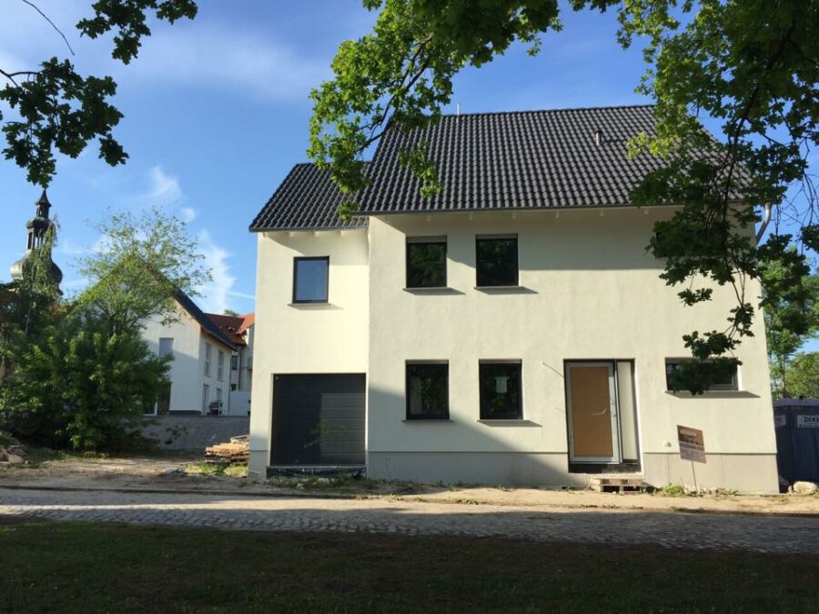 Halle-Beesen: Einfamilienhaus in ruhiger Wohnlage, 5 Zimmer, Stellplatz, 06132 Halle (Saale)-Beesen, Einfamilienhaus