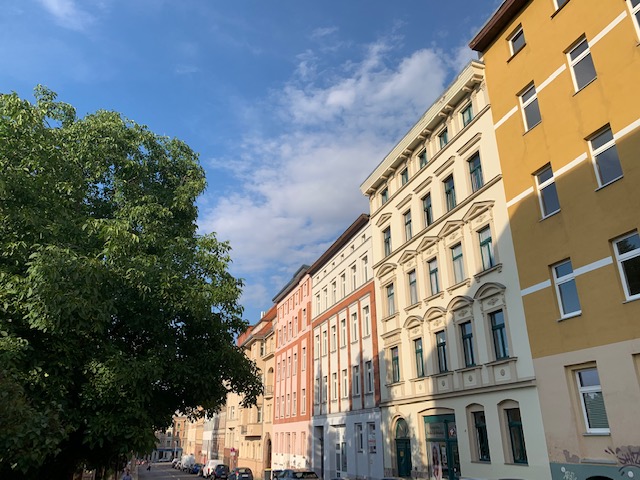 Halle (Saale)-Südliche Innenstadt: Wohn- und Geschäftshaus mit PKW-Stellplätzen im Hof, 06110 Halle (Saale)-Südliche Innenstadt, Wohn- und Geschäftshaus