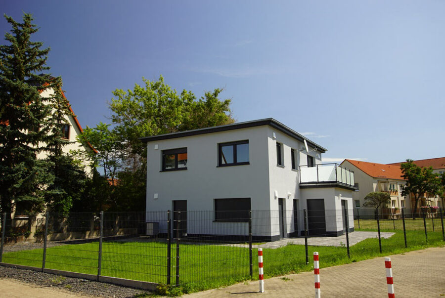 Merseburg: Moderne neue Stadt-Villa, sofortiger Bezug, Stellplätze, 06217 Merseburg, Einfamilienhaus